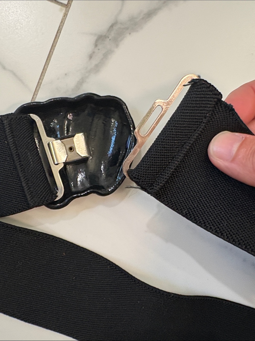 1980s Black Stretch Belt with Decorative Shell Buckle - Picture 3 of 5